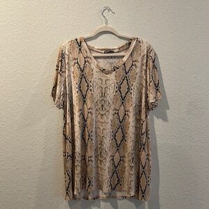 Giddy up Glamour snake print top 2XL